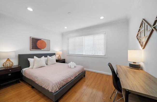 Marbella Lane Serene and Pristine Home - Foto 13