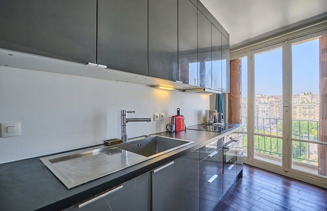 Sublime 2 Bedroom Flat Quai de Seine Eiffel Tower - Photo 8