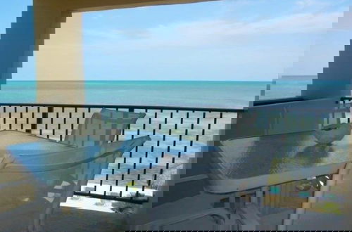 Foto 24 - This Oceanfront Condo Is Absolutely Beautiful. 2 Bedroom Condo by RedAwning