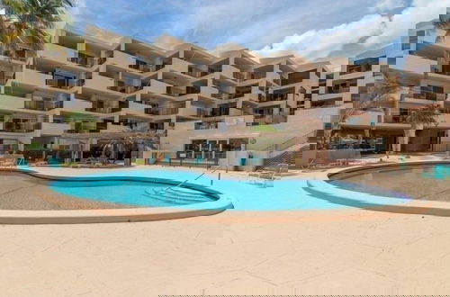 Foto 13 - This Oceanfront Condo Is Absolutely Beautiful. 2 Bedroom Condo by RedAwning
