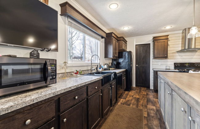 Sunsets & Serenity: Port Clinton Waterfront Stay 3 Bedroom Home - Foto 15