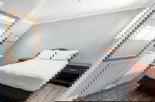 Foto 11 - Cozy Stay in Brownstown w/ Wi-fi & Streaming TV