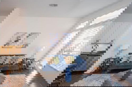 Photo 14 - Modern Luxury Apartment with Gym 410
