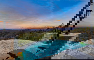 Foto 3 - Whiskey Ridge - Avantstay Panoramic Views Infinity Pool Hot Tub Game Room