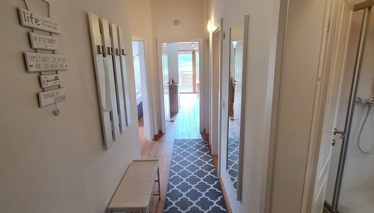 Photo 1 - Lux Beautiful Apartment With View
