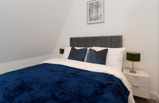 Woodside Park 3 Bedroom Apt with Parking - Foto 10
