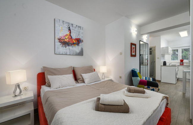 Apartment in Porec Near Sand Beach - Photo 2