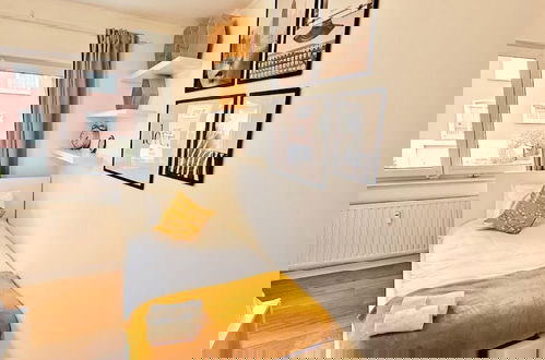 Photo 5 - Bright 2 bedrooms flat w parking&balcont