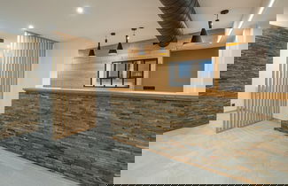 Foto 2 - Nice Apartment With Balcony