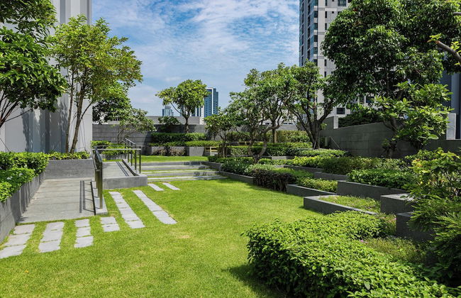 Sea View Edge Central Pattaya - Photo 32