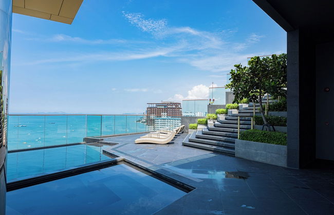 Sea View Edge Central Pattaya - Photo 20