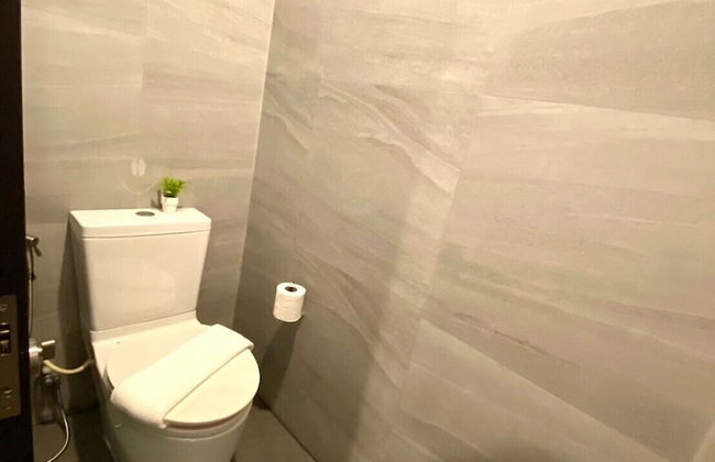 Sea View Edge Central Pattaya - Photo 18