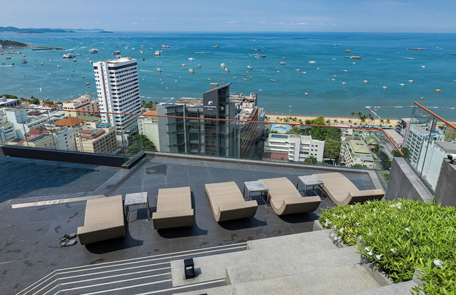 Sea View Edge Central Pattaya - Photo 34