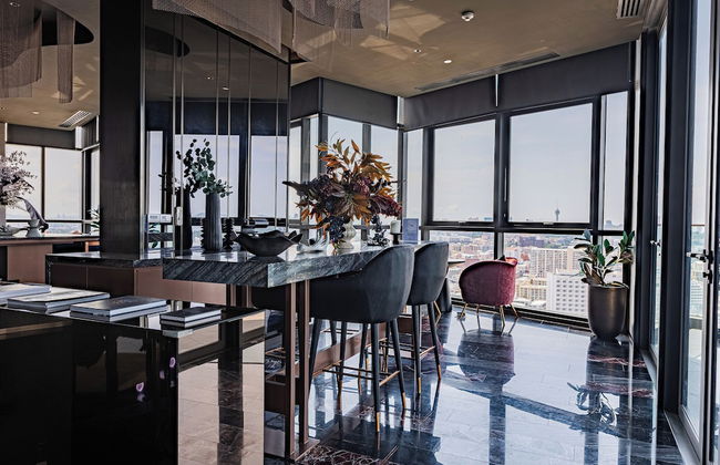 Sea View Edge Central Pattaya - Photo 3