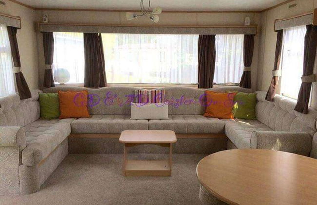 Seaside Chalet /caravan Retreat in Great Yarmouth - Photo 5