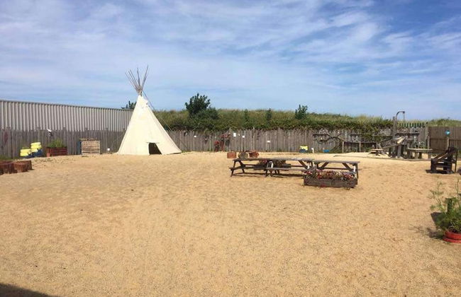 Seaside Chalet /caravan Retreat in Great Yarmouth - Photo 24