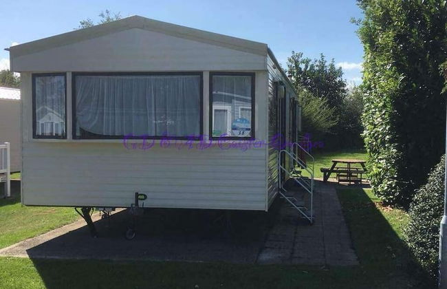 Seaside Chalet /caravan Retreat in Great Yarmouth - Photo 40