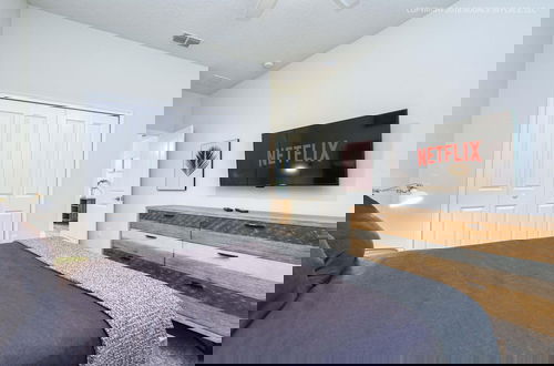 Foto 20 - Chic Home Themed Bedrooms Game Room Best Spot