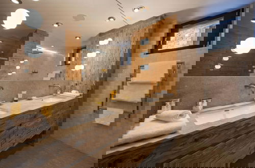 Foto 9 - Alpine Luxury Chalet Konk in Switzerland