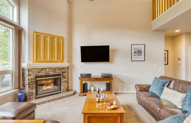 Forest Ridge Loop by Avantstay Hot Tub Private Community Amenities - Foto 9