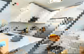 Foto 3 - Lindsley by Avantstay Balcony Modern Design A Downtown Location