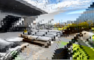 Foto 2 - Lindsley by Avantstay Balcony Modern Design A Downtown Location