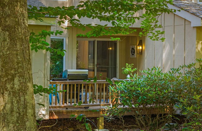 Pocono Bear Den by Avantstay Stylish Modern Deck w Grill Outdoor Dining - Foto 34