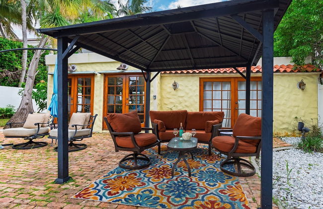 Las Olas Oasis by Avantstay Minutes to the Beach Hot Tub - Foto 40