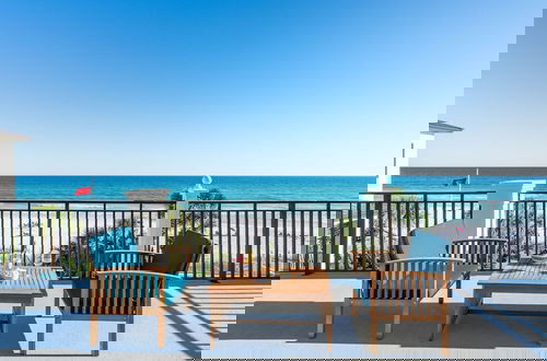 Photo 6 - Promenade by Avantstay Beach Front Mansion w Breathtaking Views Pool