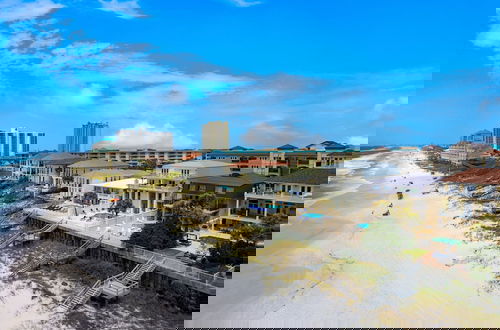 Photo 43 - Promenade by Avantstay Beach Front Mansion w Breathtaking Views Pool