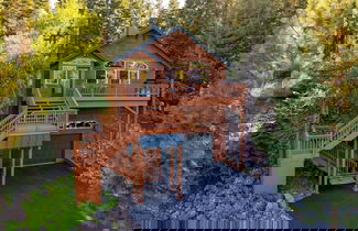 Photo 1 - Golden Summit by Avantstay Stunning Secluded Cabin w Access to Tahoe Donner