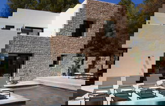 Photo 1 - Charming Villa With sea Views