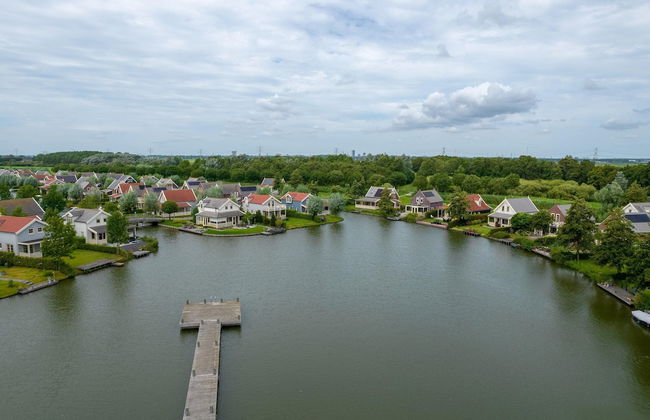 Bungalow by Water Near Rotterdam - Photo 12