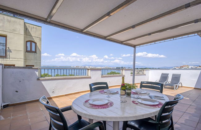 Centrally Heated Apt. in Roses - Foto 12