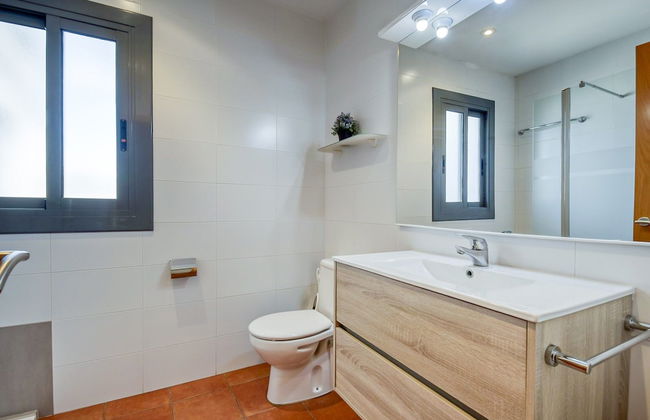 Centrally Heated Apt. in Roses - Foto 15