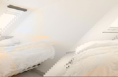 Foto 4 - Apartment Close to the sea Wall of Mariakerke