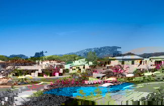 Photo 1 - Apartment in Residence With Swimming Pool