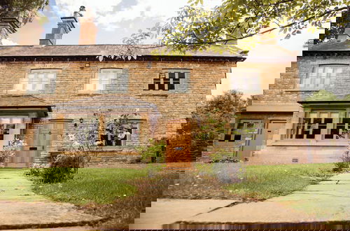 Foto 1 - The Falcon Cottages