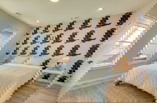 Photo 16 - Lischey by Avantstay Modern 4bdr w/ Covered Patio Newly Built Nashville Home