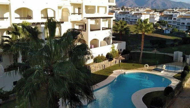 Foto 1 - Top Floor Apt Close To Duquesa
