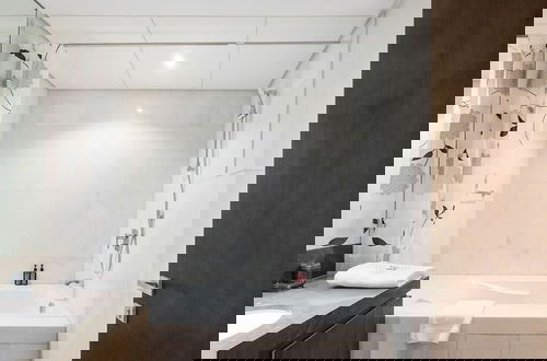 Photo 19 - High Floor Lux 2BR nr Top Golf Dubai Marina JLT