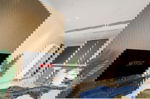 Photo 9 - High Floor Lux 2BR nr Top Golf Dubai Marina JLT