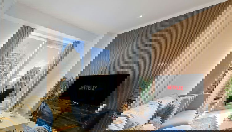 Photo 1 - High Floor Lux 2BR nr Top Golf Dubai Marina JLT