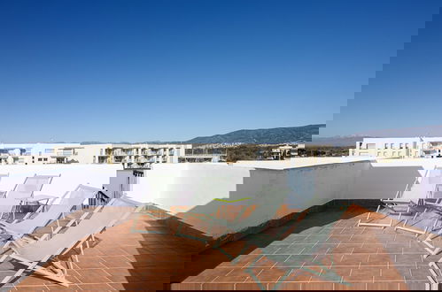 Photo 26 - Beautiful Apartment With View