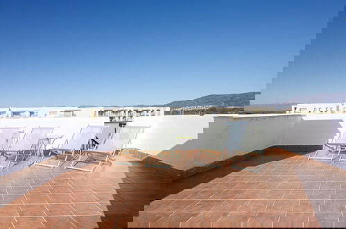 Photo 30 - Beautiful Apartment With View