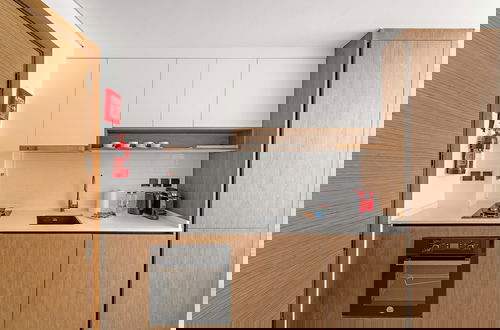 Foto 5 - Modern Studio in Al Furjan With Pool gym and Game