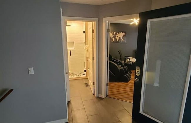 Remodeled and Inviting Free EV Charging Station Level 2 - Foto 6