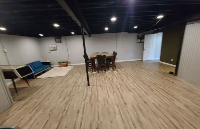 Remodeled and Inviting Free EV Charging Station Level 2 - Foto 71