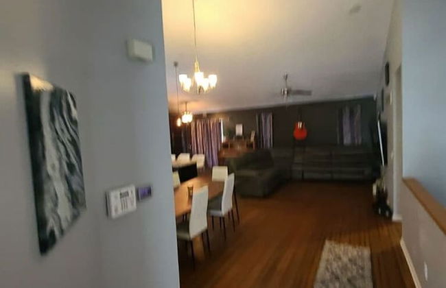 Remodeled and Inviting Free EV Charging Station Level 2 - Foto 43