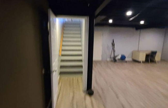 Remodeled and Inviting Free EV Charging Station Level 2 - Foto 69